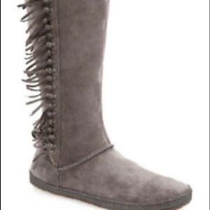 UGG mammoth moccasin boots suede gray 9
